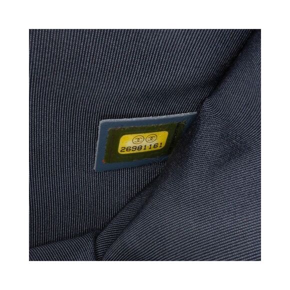 Pre Loved Chanel Quilted Lambskin Crossbody Women Blue Crossbody Bags - Picture 6 of 8